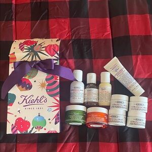 10 pc Kiehl's Festive Skincare Collection deluxe travel size